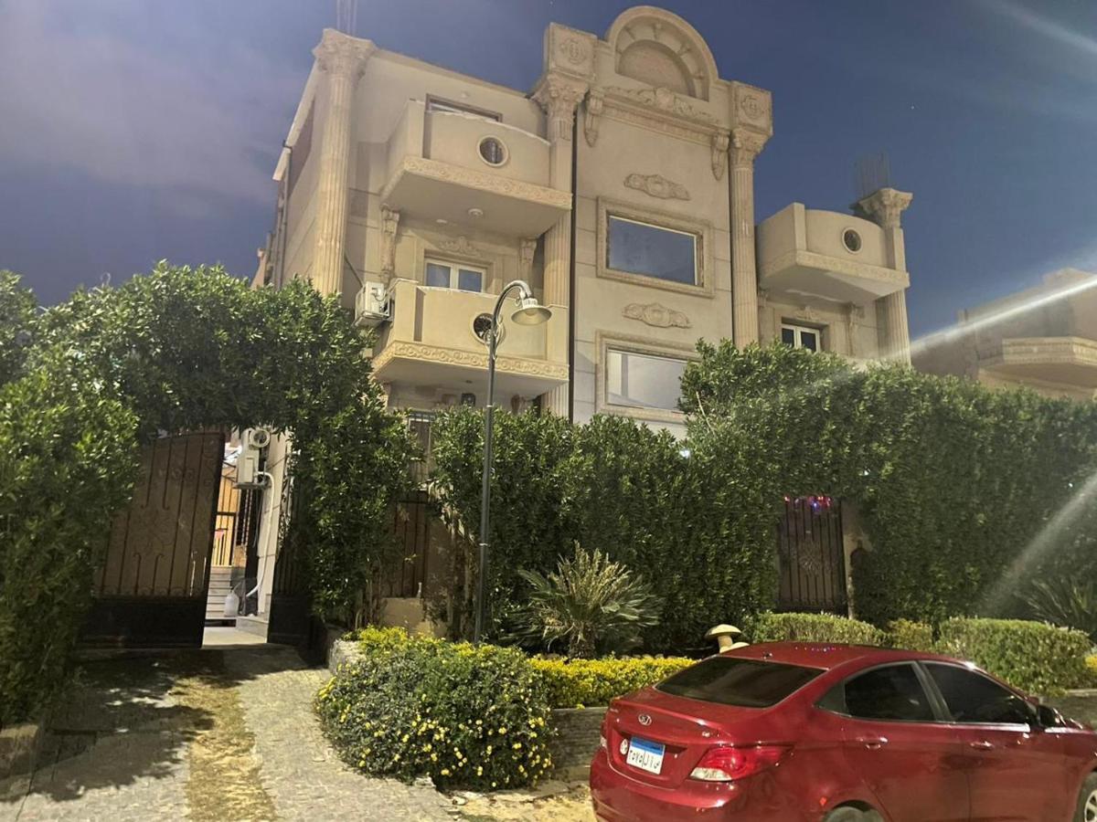 Villa Trio With Falls In Compound فلا بحديقة كبيره وشلالات صناعية Sheikh Zayed City